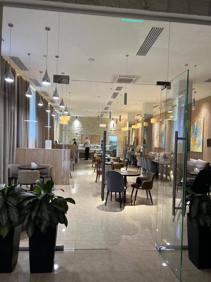 Abaash Hotel Afon New Athos エクステリア 写真